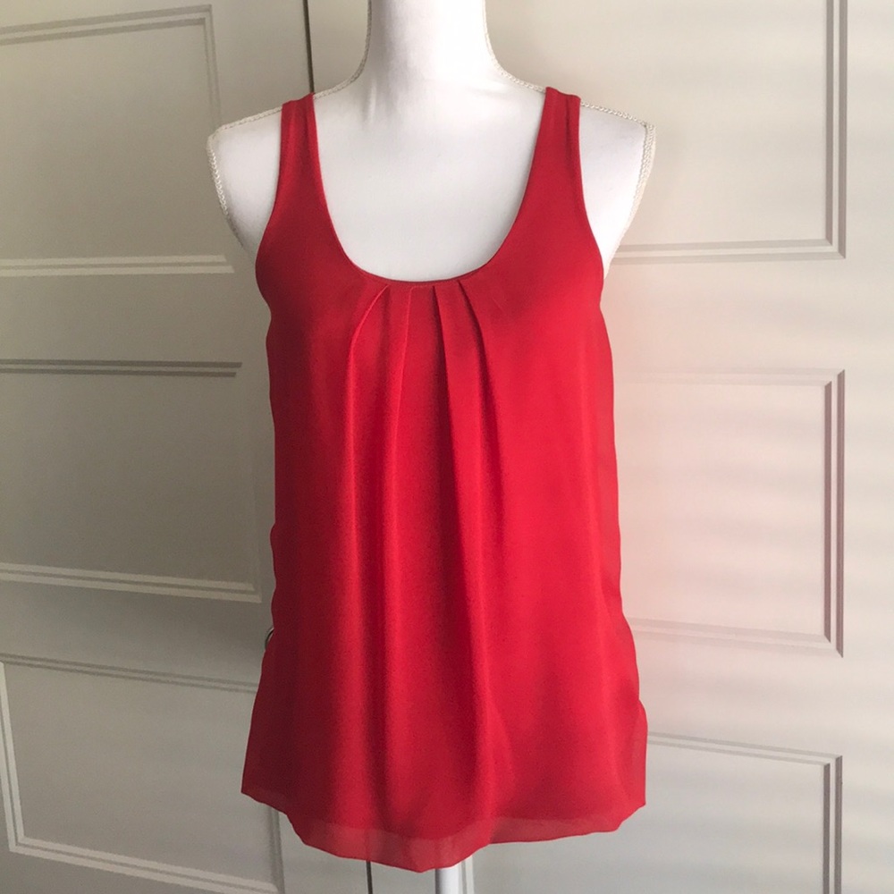 Red semi-pleated Tank